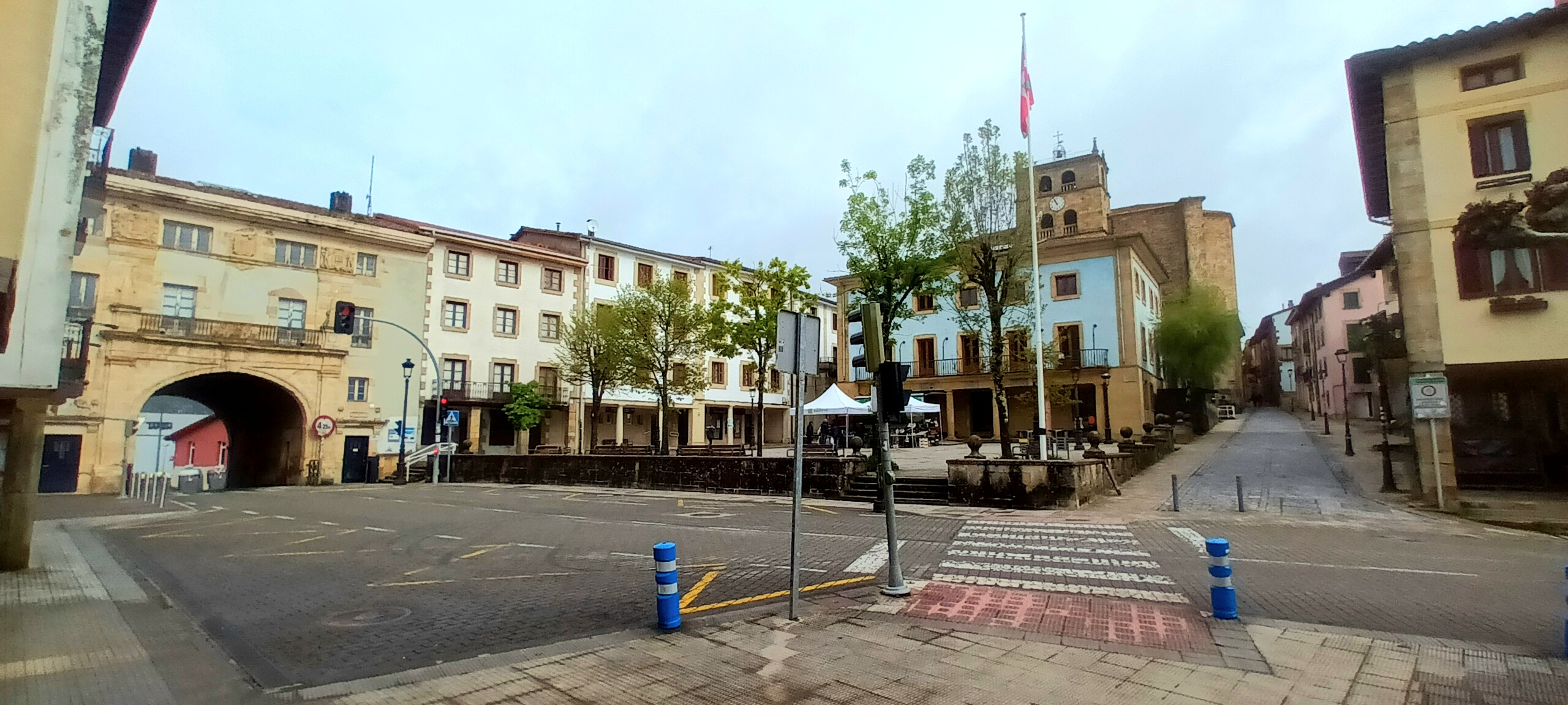 Elgetako Mendizaleen plaza. Iñaki Arregiren argazkia.