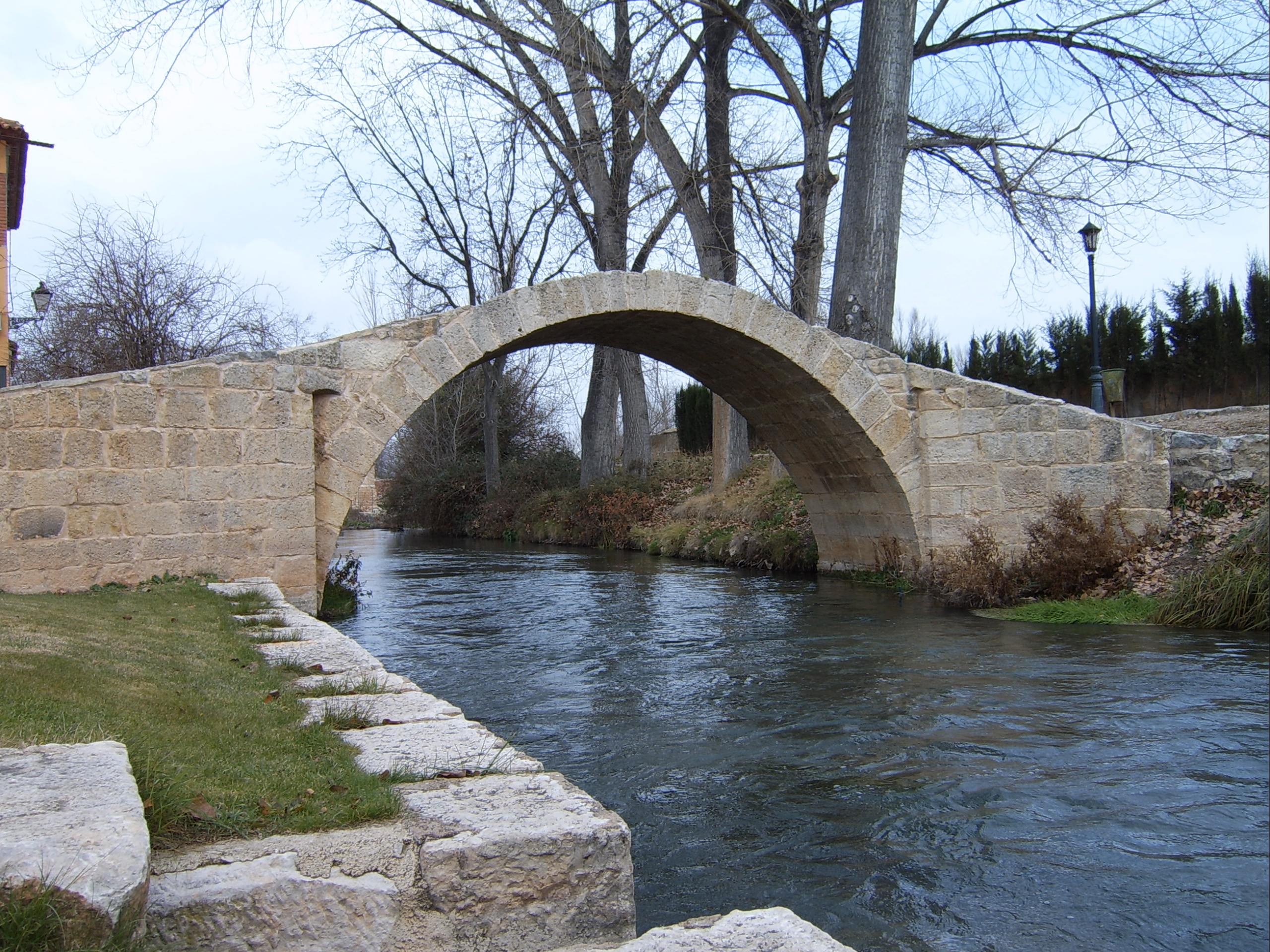 Puente Romano de Calamocha sobre el río Jiloca (Fuente: De JAVITROM - Trabajo propio, CC BY-SA 3.0)