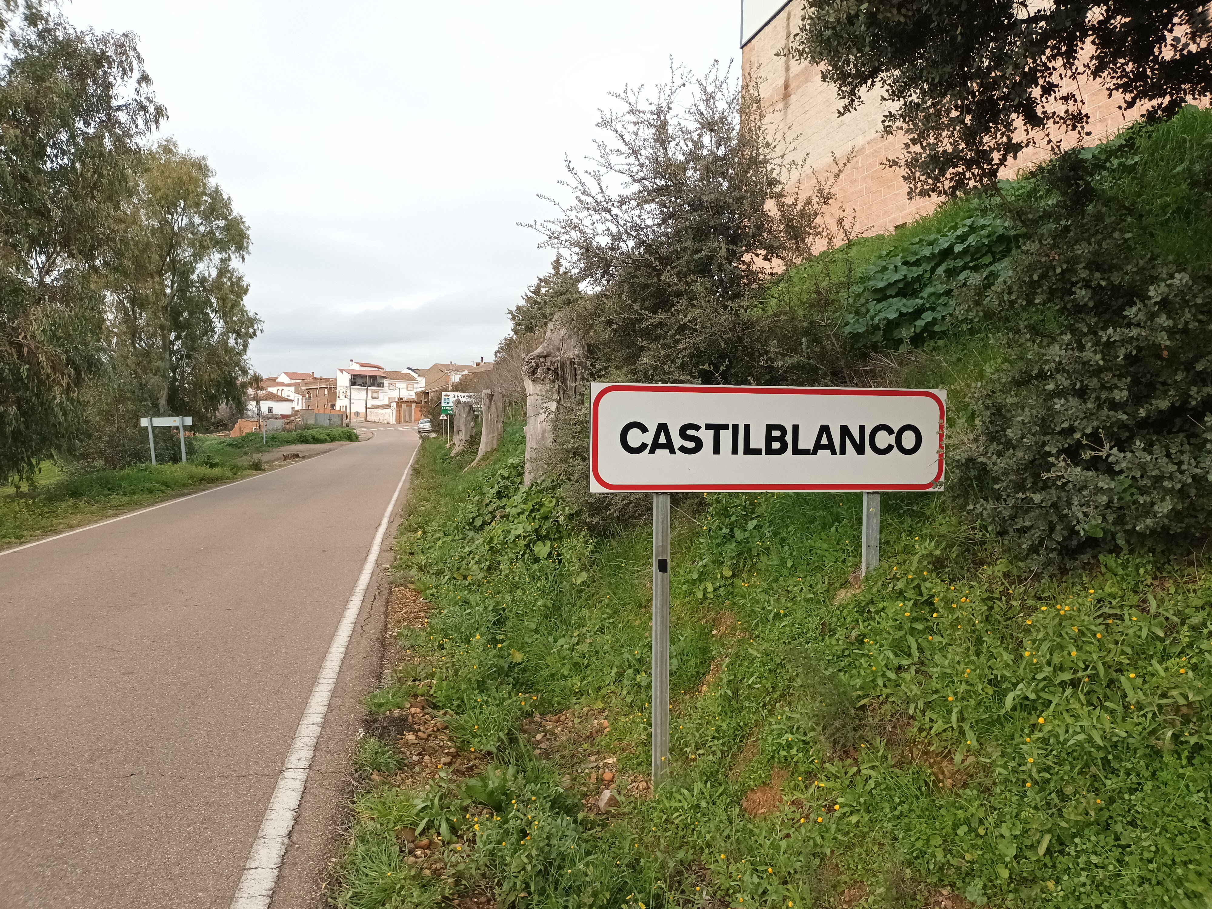 Entrada a Castilblanco (foto del autor)