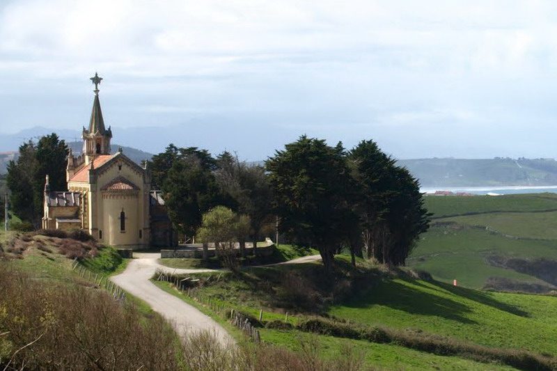 Ermita de Nuestra Señora de los Remedios en Liandres, Ruiloba (Fuente: https://www.cantabriarural.com/)