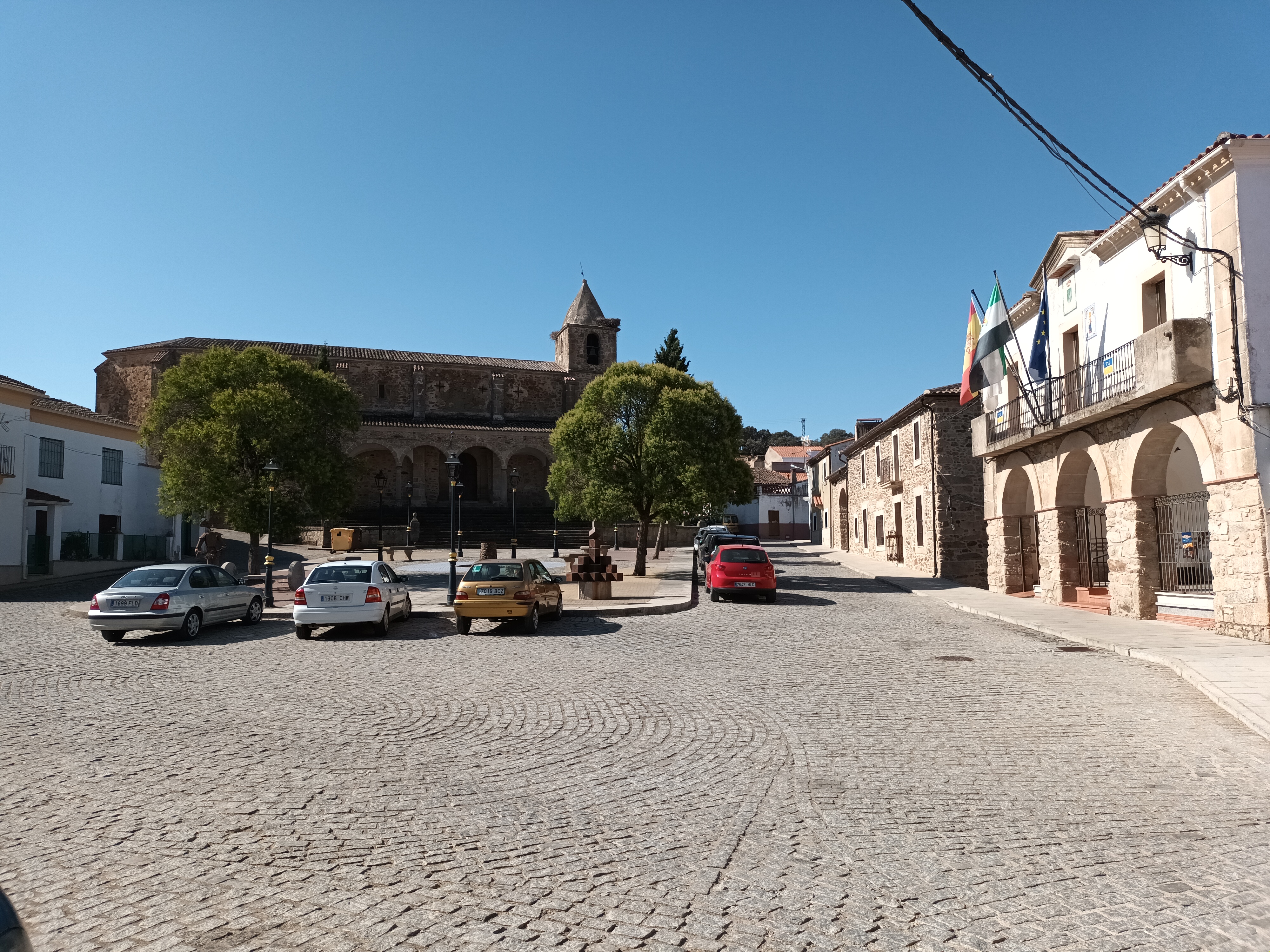 Ibahernando. Plaza de la Fontanilla (foto del autor)