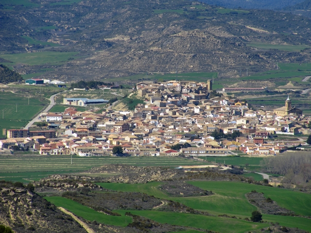 La villa de Luna vista desde el santuario de Monlora (Fuente: https://oszerrigueltaires.wordpress.com/)