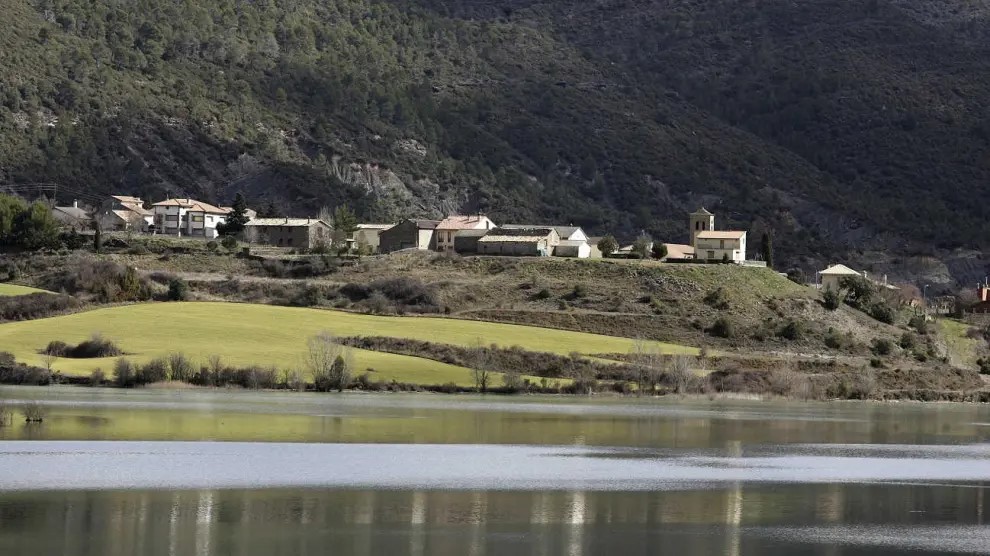 Triste (fuente: https://www.heraldo.es/noticias/viajes/2021/09/27/pueblo-curioso-aragon-triste-huesca-1521582.html).