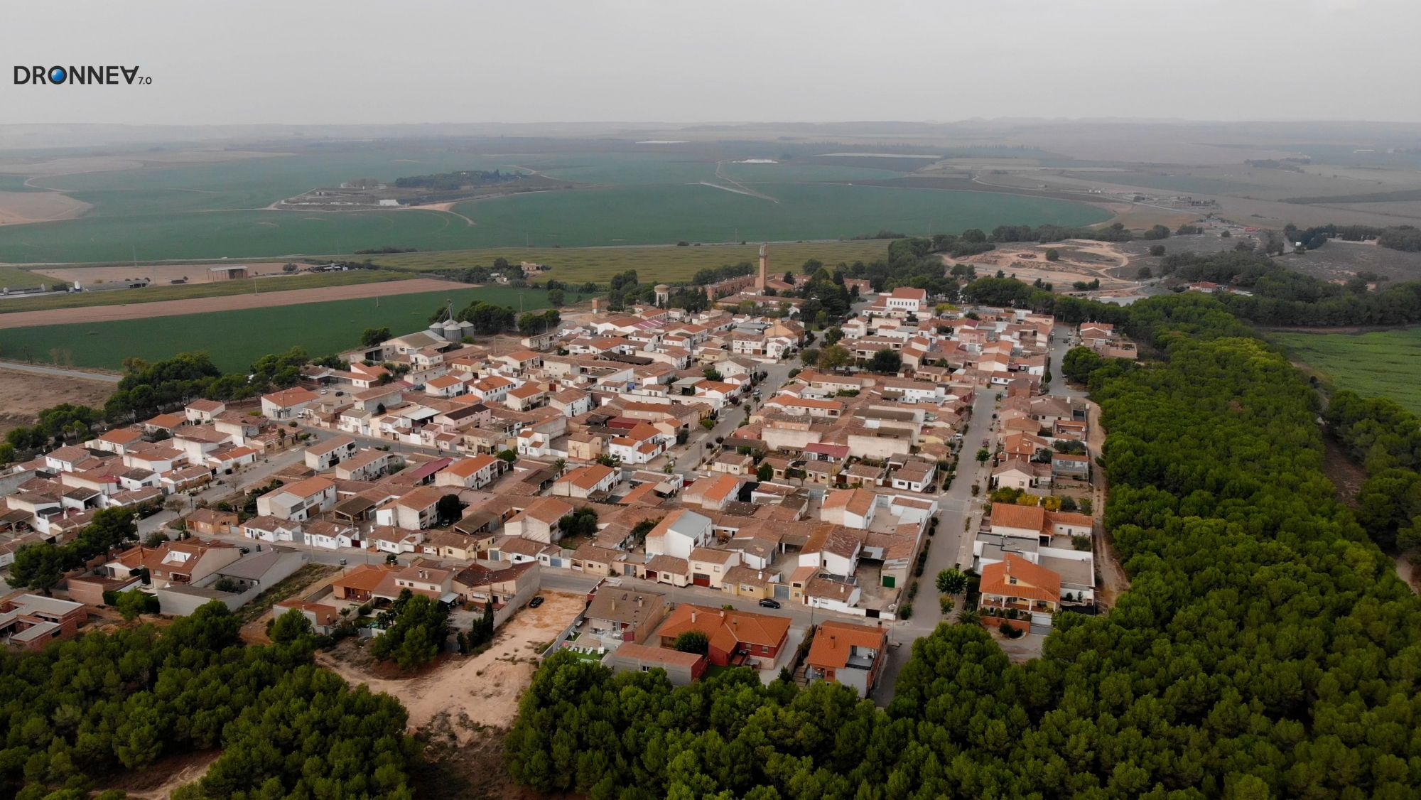 Vista aèria de Vencillón/Vensilló (font: https://www.eldiariodehuesca.com/vista-dron-vencillon-intangibles-pueblo-se-hace-cada-dia_351_113/241808.html).