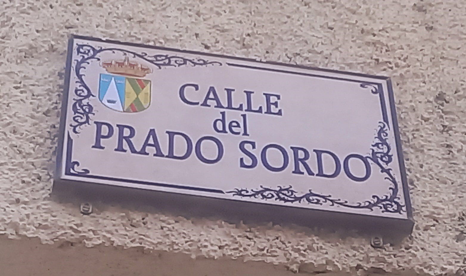 Prado (del) Sordo. Un nombre de calle que recoge un topónimo tradicional. El Boalo (Madrid). Foto del autor.