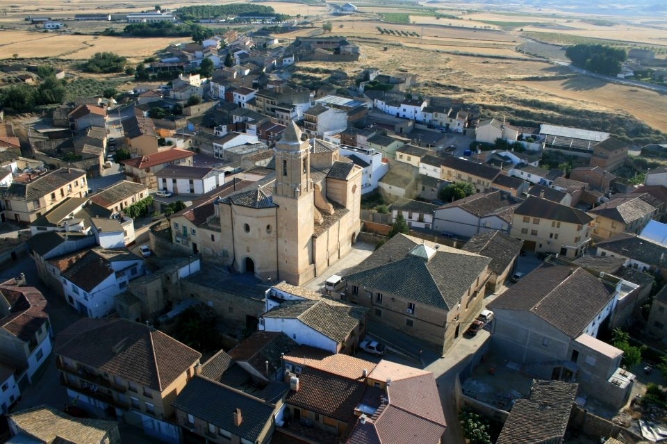 Vista aérea de Robres (fuente: https://www.turismodearagon.com/ficha/robres/).