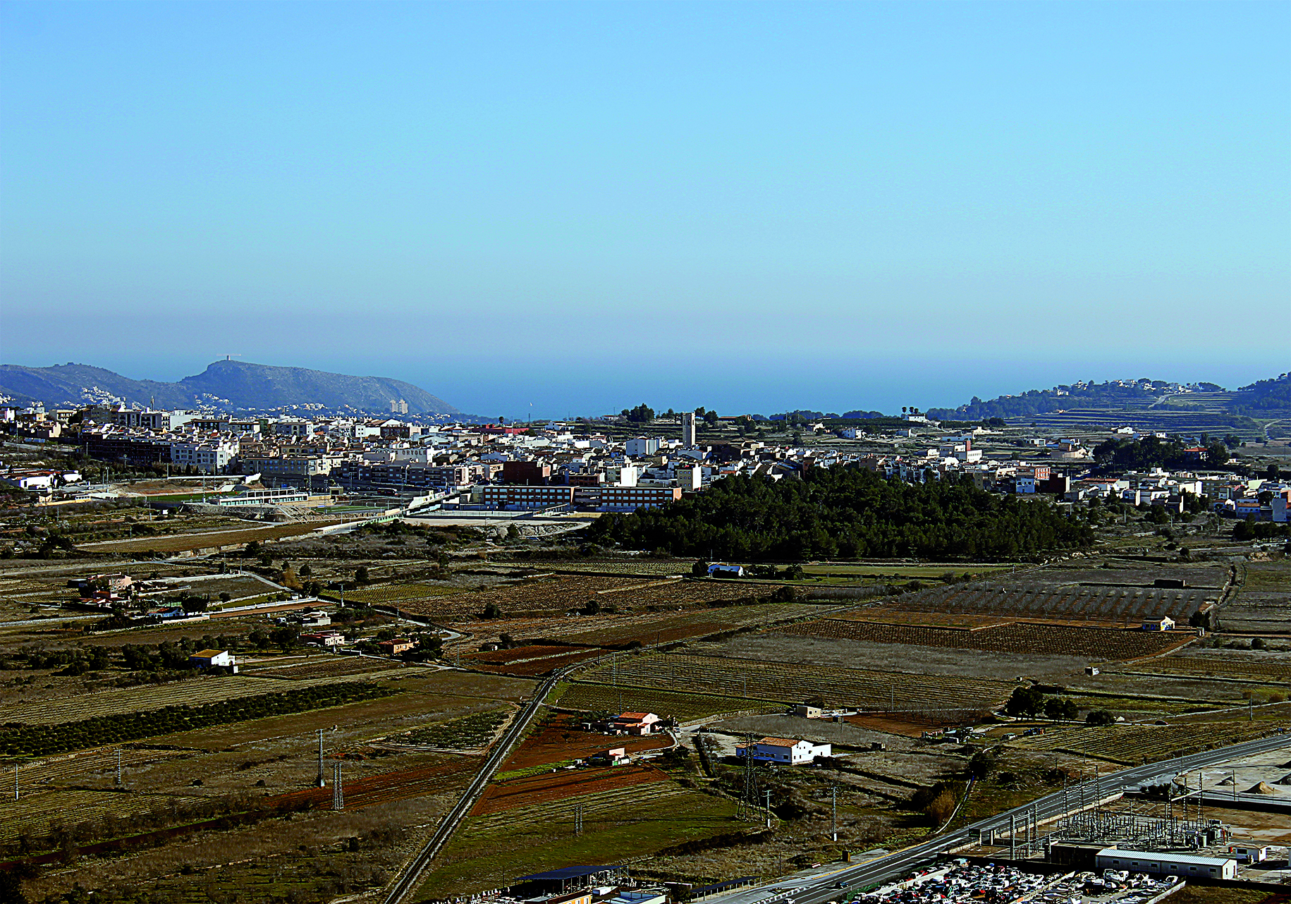 Vista de la vila de Teulada des del Morro del Castellar